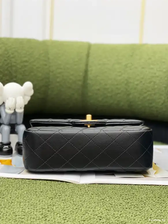 Firstbag Ru FLAP WITH HANDLE TOP BAG CHANEL MINI 0502